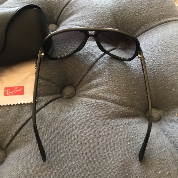 Authentic Ray ban 59mm pilot aviators black sunglasses - Picture 3 of 9